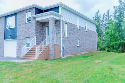 Image de Starz@Night - 13 Minutes Drive to Halifax Airport