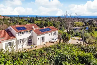 Image de Superbe maison de 3 chambres à Talasani