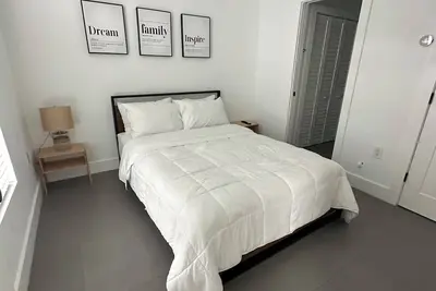 Image de Charming 2-bedroom house with Ac, WiFi in fabulous Miami Design District