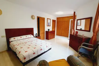 Mama Conchi Bnb Maison pour groupes de 4 personnes avec terrasse commune, jardin privé et Wi-Fi