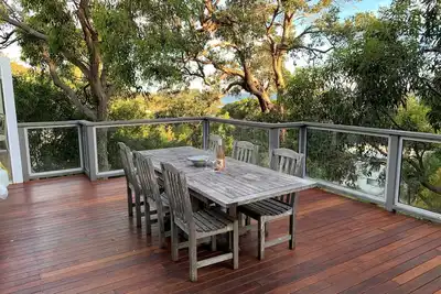 Image de Beautiful beach house amongst the trees