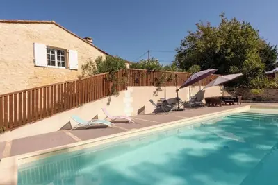 Image de Ilot Vignes Rauzan Gîte proche Saint-Émilion / 8 chambres climatisées / 8 Sdb