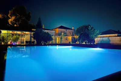 Image de LaVillaB vous propose une Magnifique Villa avec piscine, jacuzzi sans vis à vis