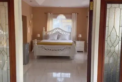 Image de 3-bedroom house in wonderful Ocho Rios with Ac, WiFi, 24hr Security