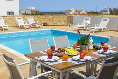Image de Maison de vacances Pomos pour 1 - 8 personnes avec 4 chambres à coucher - Maison de vacances