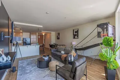 Image de Modern Dt Phx  | High-Rise Views & Amenities