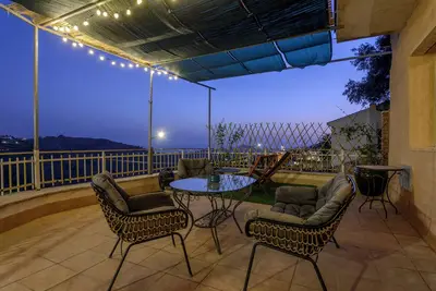 Image de LaCasaNazari, Cogollos Vega, 25e\/person, Huetor Sierra, 15km de Granada\/Alhambra