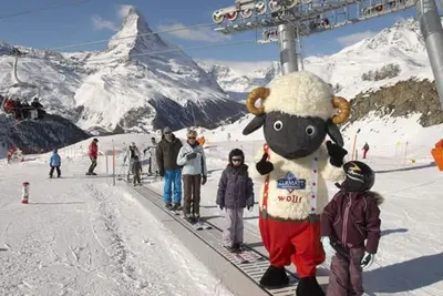 Image de The best views to the Matterhorn right from your Living room