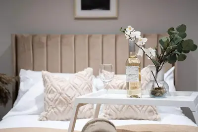 Image de Livestay Modern Two Bed West Kensington Apartment