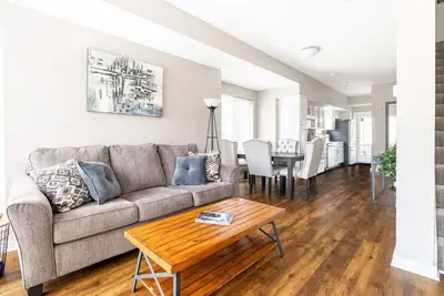 Image de Luxury Downtown Townhome w/ Private Garage Unit 16