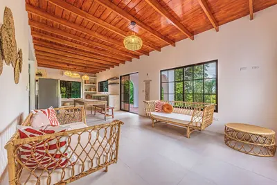 Image de Charming 3-bedroom house with Ac and WiFi in Ojochal de Osa. Close to beaches.