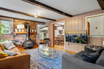 Image de 5bd/2ba Cabin-Style Home in the Heart of Norwich, Close to Casinos