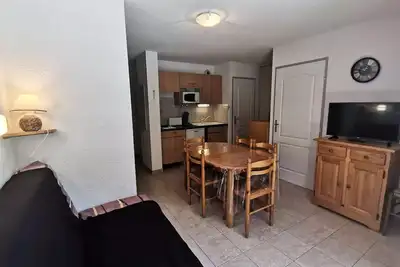 Image de Agréable T2 6 couchages avec wifi à Réallon A11