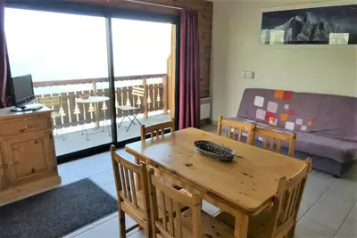 Image de Vue magnifique dans ce T3 de 6 couchages a Réallon Joub9-2