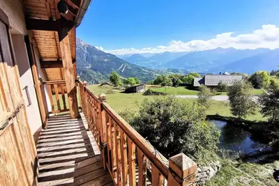 Image de Grand chalet pour 14 à 18 personnes à Réallon