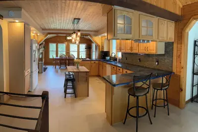 Image de 4 Bedroom Country Bliss with Rooftop Lounge Loft