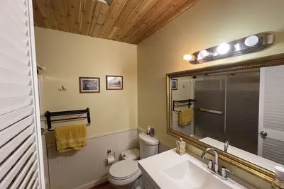 Image de Quiet, Rural 3 Acre Retreat w/Nearby Boutique Restaurants, Shopping, Culture