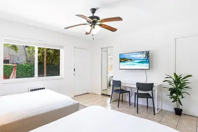 Image de Hollywood Beach Family Vacation Home | Pool |Miami