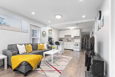 Image de Cozy Cottage 3-min Walk to Beach