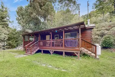 Image de Cozy retreat nestled in the mountains near Blue Ridge Parkway