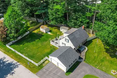 Image de Fenced-in Yard Work From Home Elwyn Park