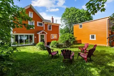 Image de Tigh-Na-Mara 4br + Scandinavian HotSoak by the Sea