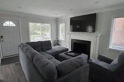 Image de Charming 3-bedroom house in welcoming Detroit with Ac, WiFi