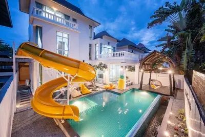 Image de Spacious 5-bedroom private villa near Pattaya beach