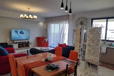 Image de Lenayan Park View. Calming Views of Nairobi National Park from your room/balcony!