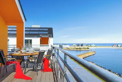 Image de Art and Soul Penthouse - First row on the water, rooftop terrace, beach chair