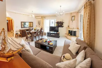 Image de 3 Bedroom Apartment in Rachi, Nydri