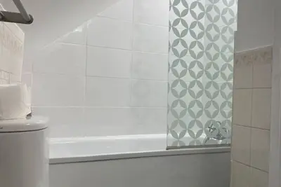 D - Private Room in King's Cross