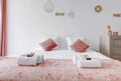 Image de Terrasse et lumière aux buttes chaumont