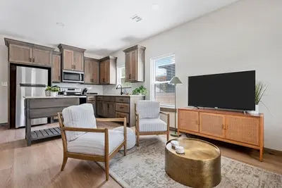 Image de *New* Downtown Waco Townhome