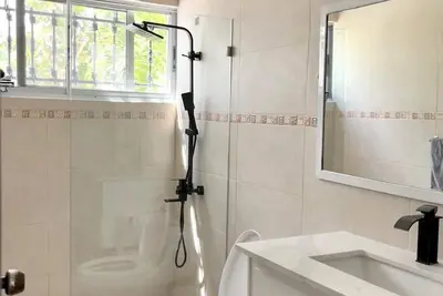 Image de Mountain View Villa with Private Pool: Your Perfect Getaway