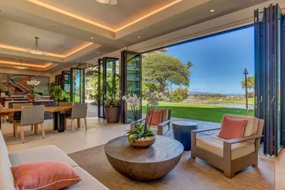 Image de Ocean View steps from beach, dining, shopping 974