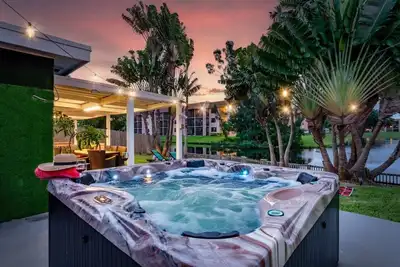 Image de Waterfront, 7s Hot Tub, 5 Min to Sawgrass Mall - Biggest Outlet Mall in Us