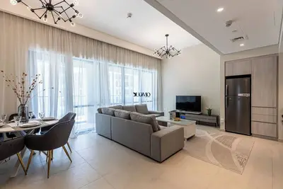 Image de MyDuomo: 2br in Creek Beach with Park & Pool views