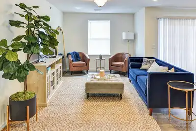 Image de Charming 2-Bed, 2-Bath Apt. in Morgantown, Pa - Cozy Getaway with Comfort!