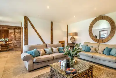 Image de Platford Barn - Trois Chambres Maison, Couchages 5