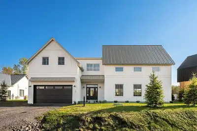 Image de Chaleureuse maison au Lac-Brome