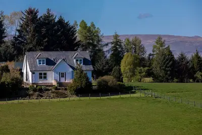 Image de Famille-Maison-Salle de bain privée séparée-Hot tub-Vue sur le golf