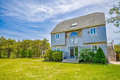 Image de Great Vineyard getaway!