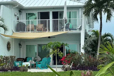 Image de Beautifully furnished Treasure Cay 2bd 2bth condo, w/ 36’ boat slip & golf cart!