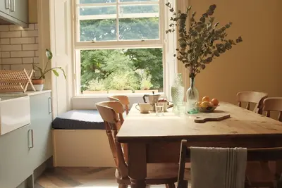 Wonderful 3-bedroom apartment with WiFi in charming Edinburgh