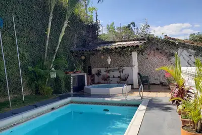 Image de Spacious 5-bedroom house with a huge terrace and swimming pool