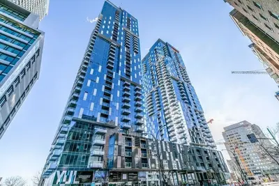 Image de Luxurious Panoramic View on the River