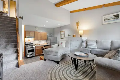 Image de Brookside Ii B-303- Slopeside Ski in Ski Out Condo