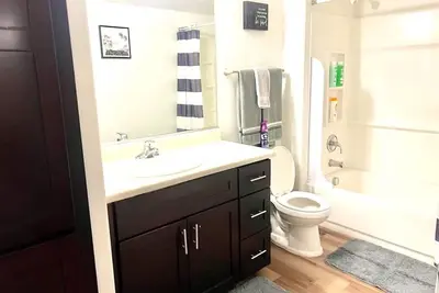 Image de Cozy 1-bedroom apartment in lovely Phoenix with 24hr gym, pool, spa and privacy