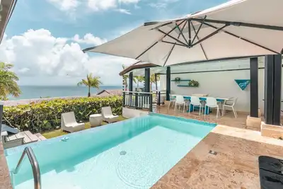 Image de Magnificent villa with ocean view in Puerto Bahia